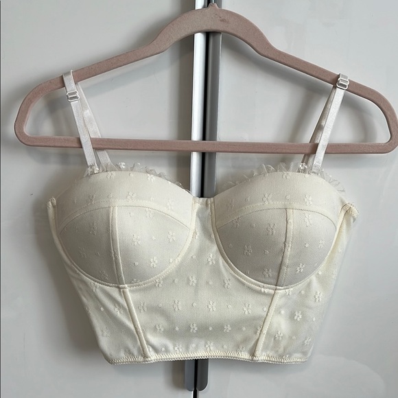 NWOT SAY WHAT Elegant Cream Lace Bustier Top, Size L - Picture 1 of 8